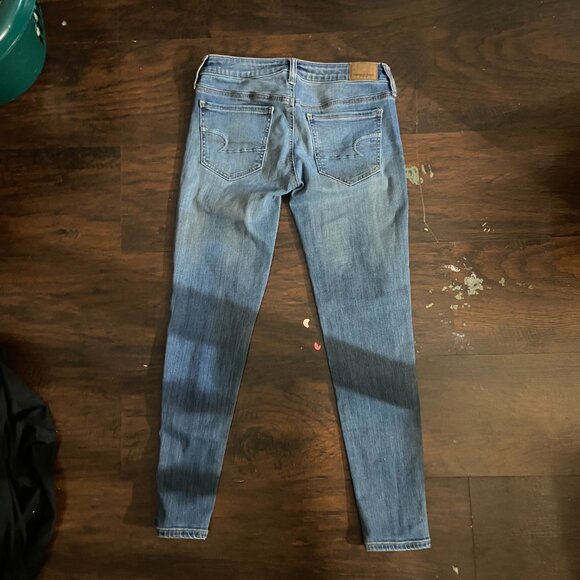 American Eagle low rise jeans - Picture 3 of 4